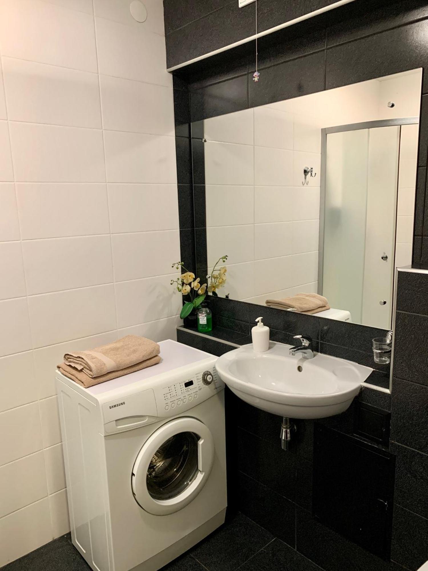 Apartment In Kharkiv , Prospect Nauki 19A Extérieur photo